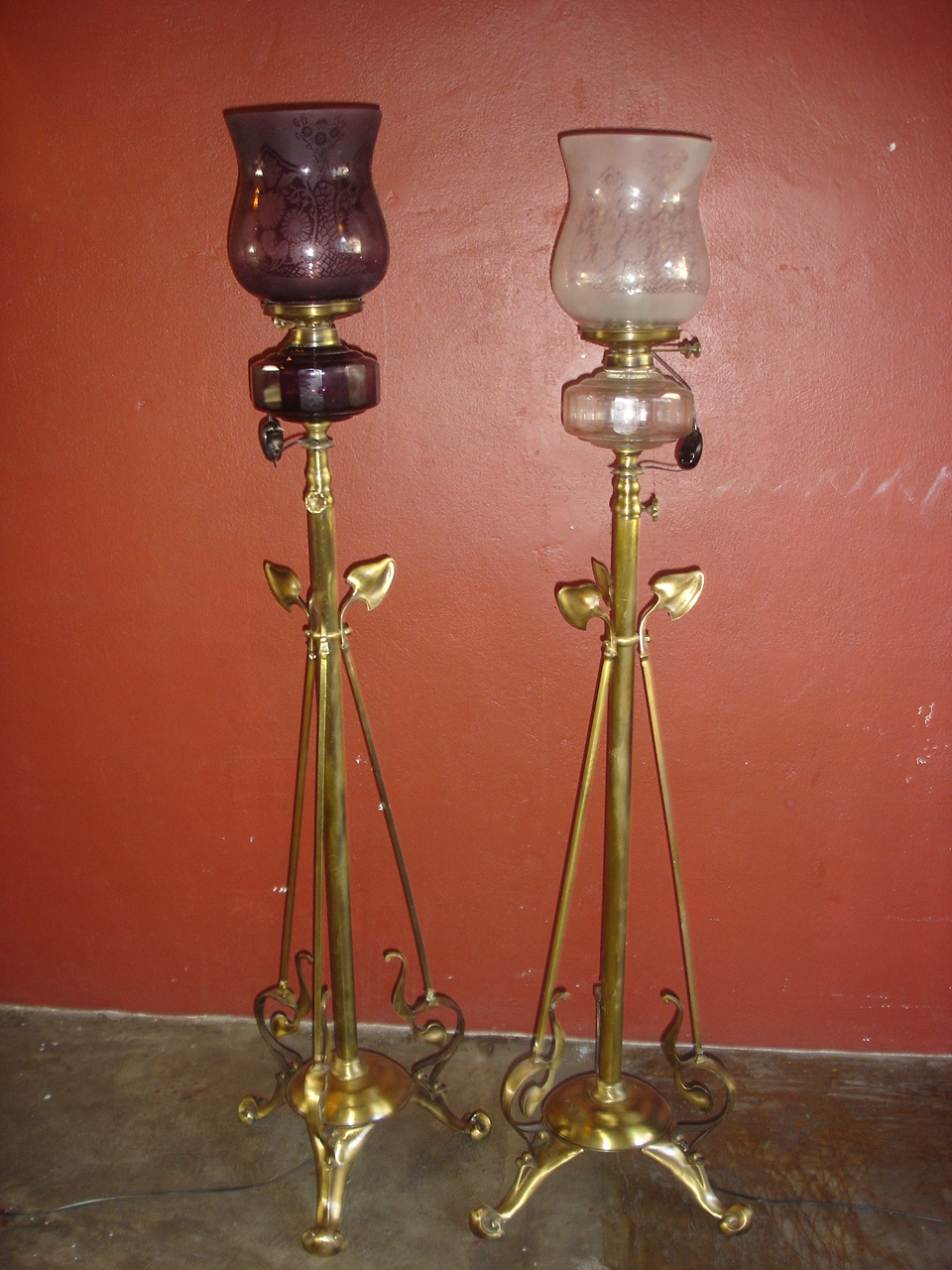 Floor Lamp material is brass  with glass Code FL09L