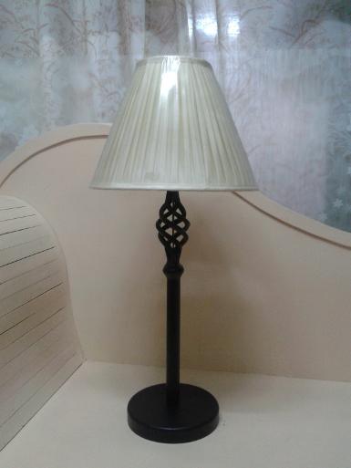 Table Lamp Code IRL001 Material : Iron