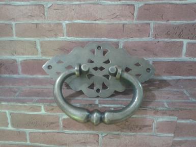 Brass door handle code A.160 size L: 185 mm. W: 92 mm.