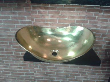 Brass sink code BS.001C size 50 x 39.5 cm.