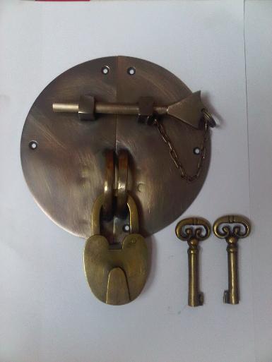 Brass door handle Code Q.046A size wide 150 mm.