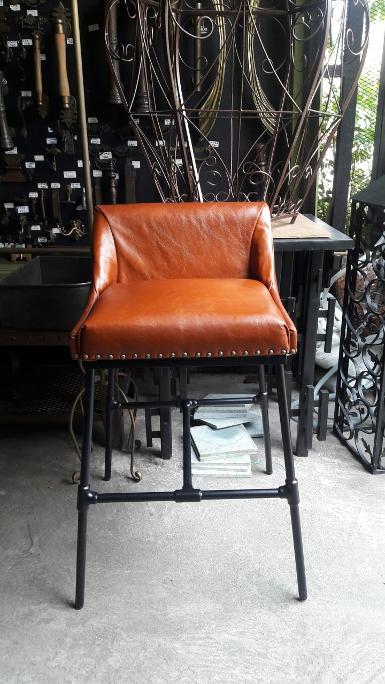 ฺBar Chair leather with iron Item Code IBC18MP size high 75 cm. wide Frame 43 x 43 cm.set 46 x 47 cm