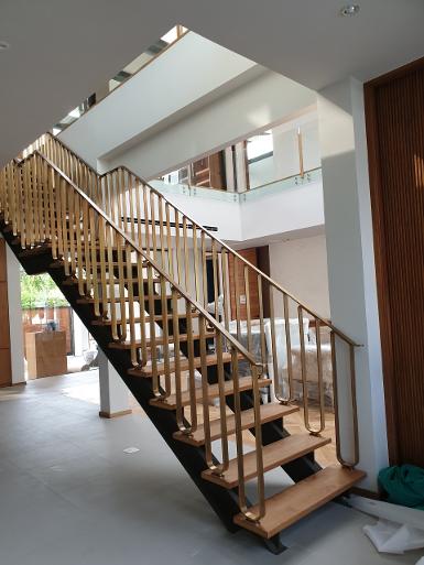 Balustrad of staircase brass.we make to order & make to design.