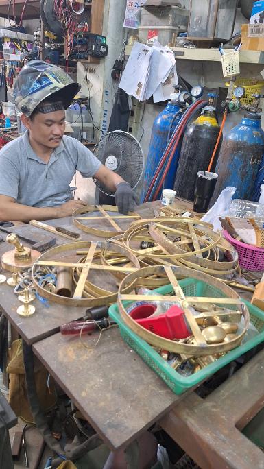 Brass Lamp Producttion Factory Of Thailand.