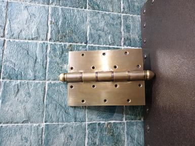 Brass hinge thickness 6 mm size 6" x 8"