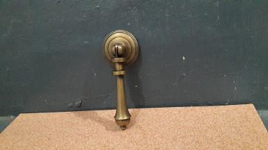 Brass handle Item Code E.017 size long 105 mm. base 42 mm.