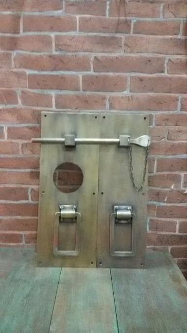 Brass Door Lock Item Code Q.042G size long 300 mm. wide 190 mm. Thickness 2 mm.