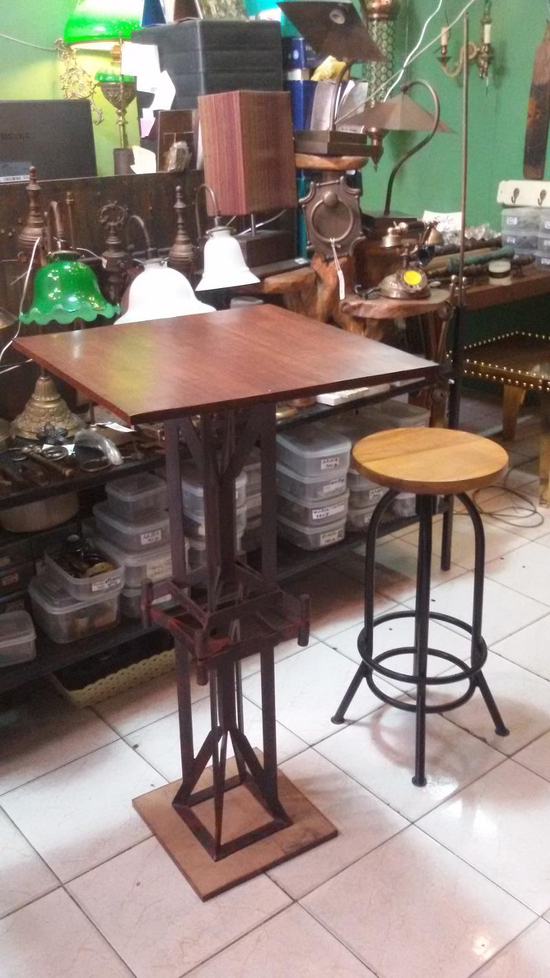 Iron table with wood Code IPM001 size high 96 cm wide 50 x 50 cm