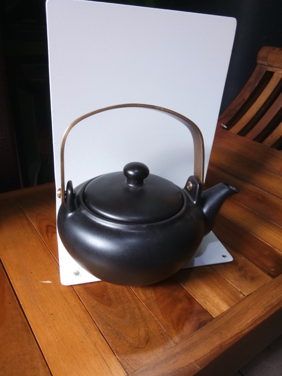 Tea Pot ceramic with brass Item Code TPB18A  size Pot 6''