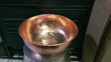 Copper bowl hammer design Item Code CPSS01 size wide 365 mm. High 150 mm.