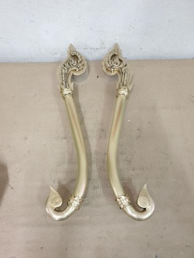 Brass Handle of Thailand Item Code HDTL062 size long 620 mm pipe 32 mm. price/set
