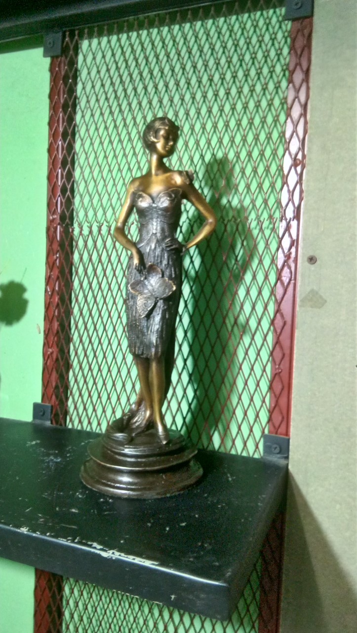 Brass statue Lady fashion Item Code LADY S18B size high 305 mm. base 105 mm.